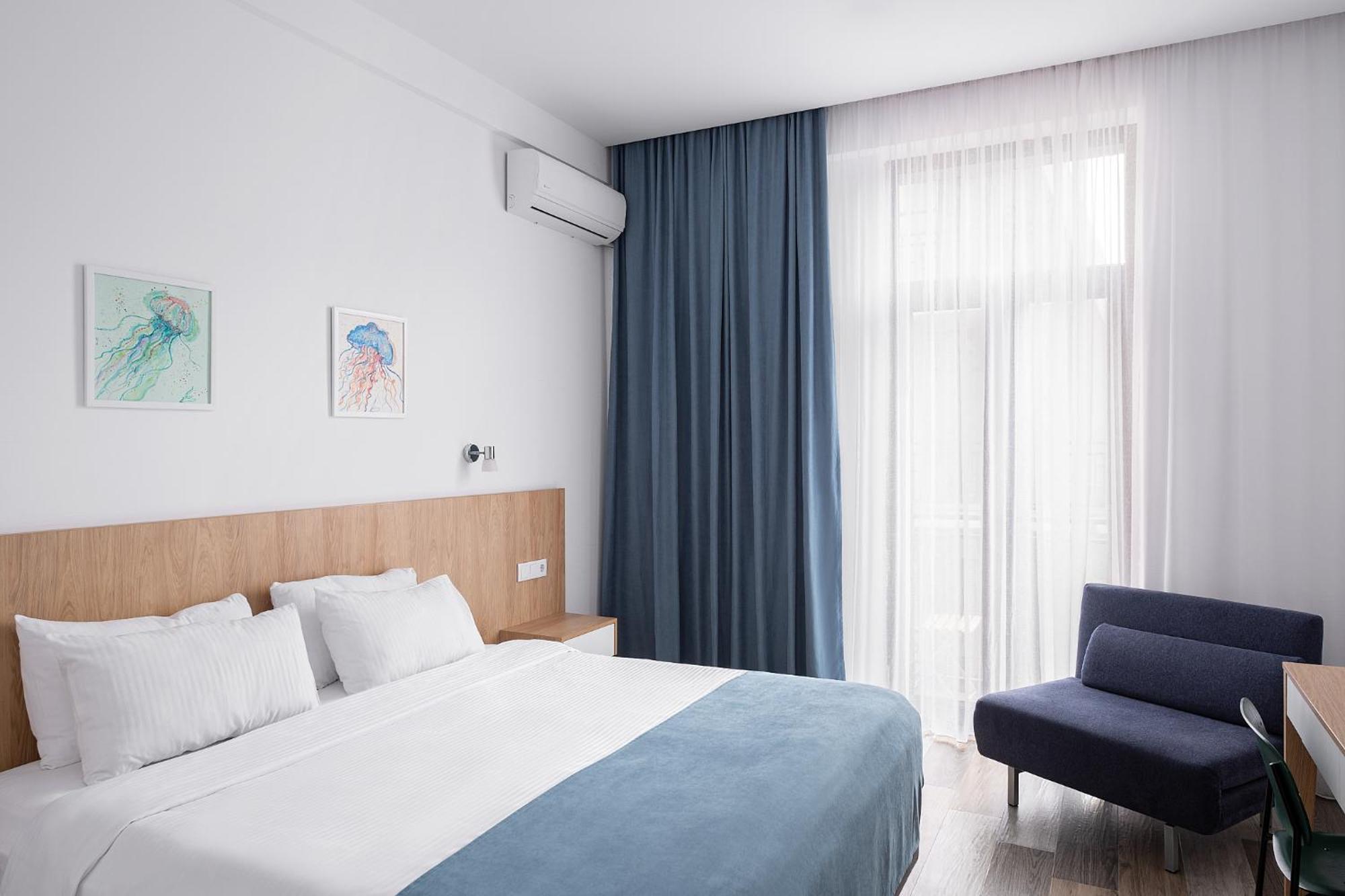 Mariinsky Boutique Hotel Batumi Bagian luar foto